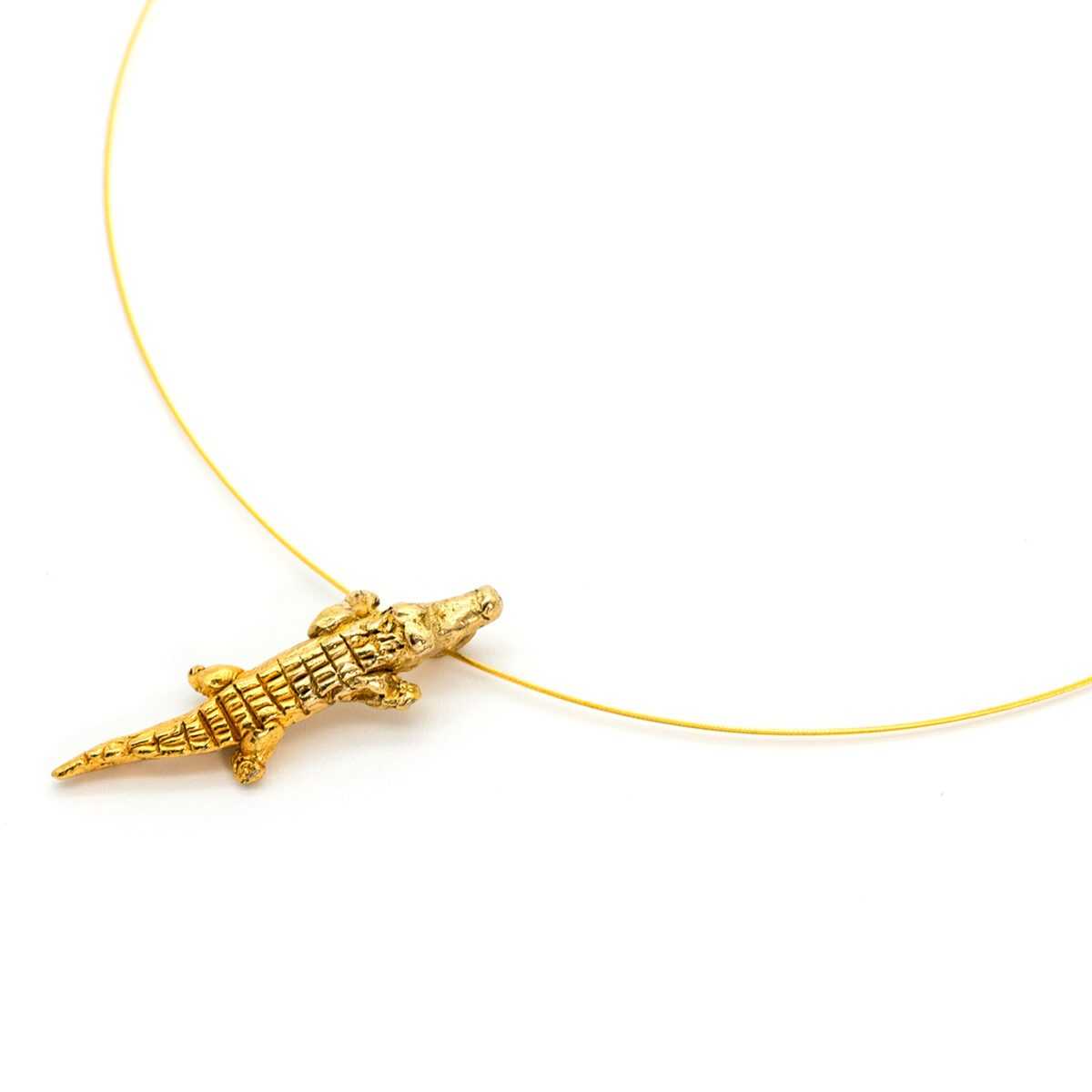 collar cocodrilo