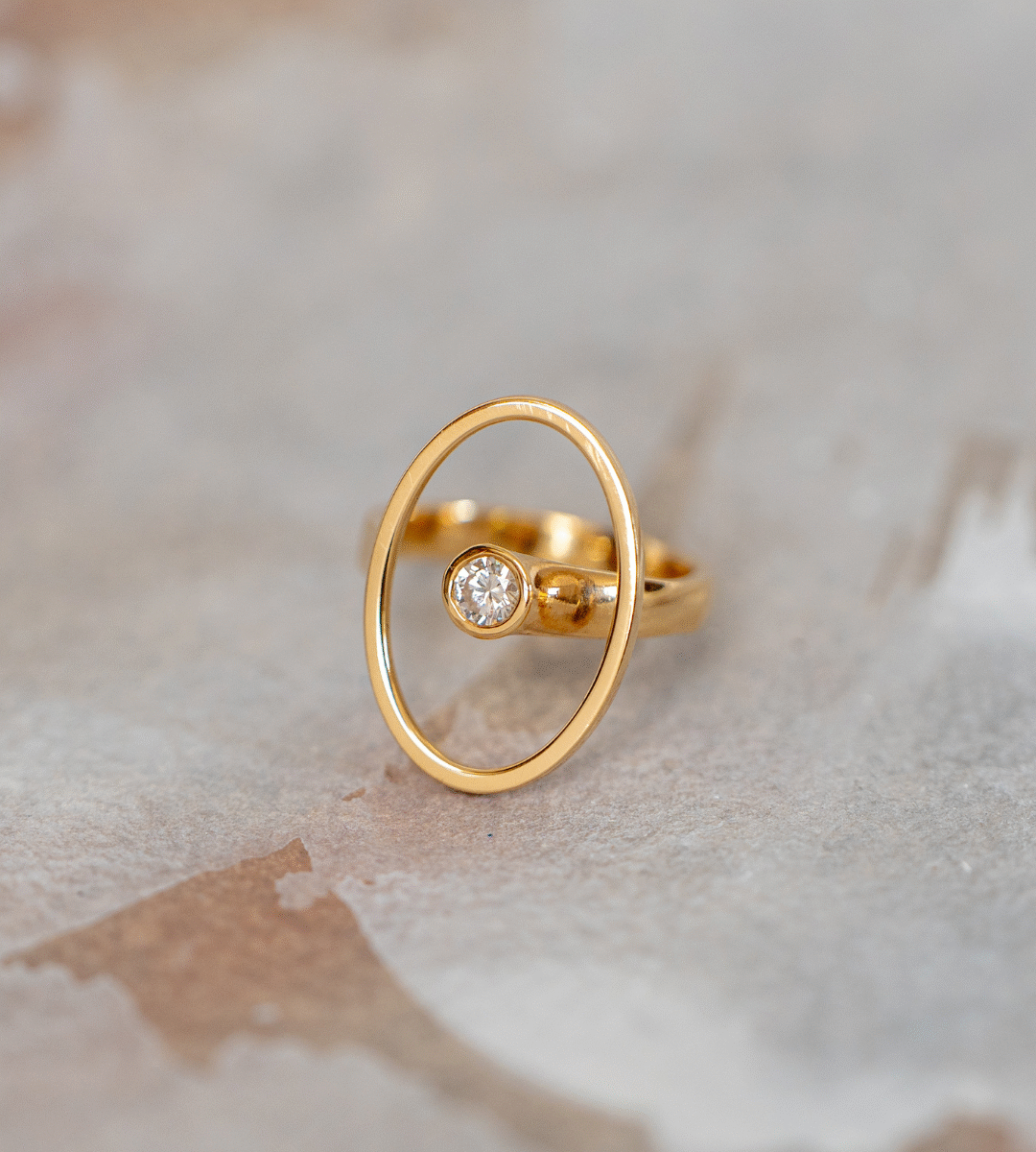 Anillo Oval con diamante
