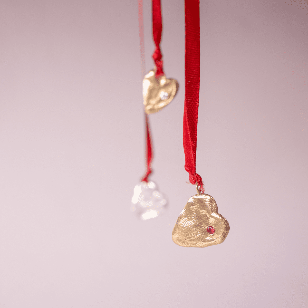 Colgante Corazón Imperfecto con rubi